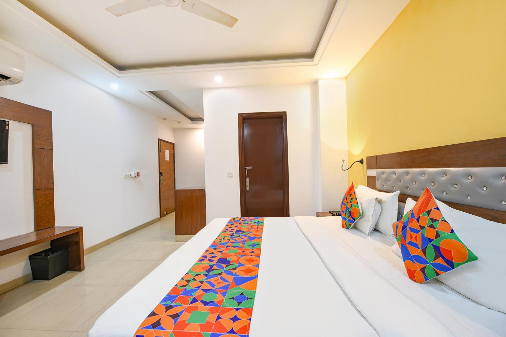 Fabhotel The Kings Plaza Nuova Delhi Esterno foto