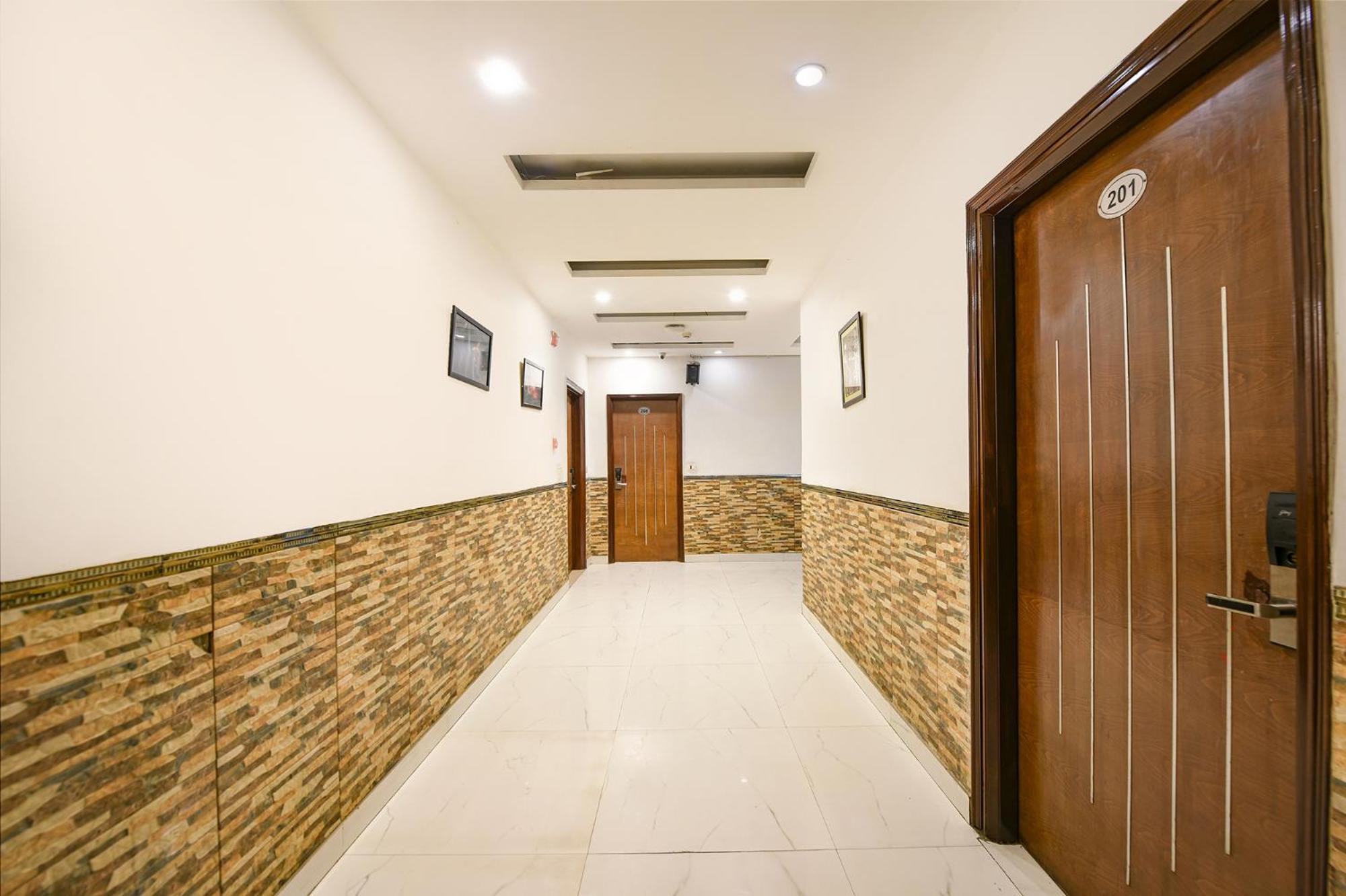 Fabhotel The Kings Plaza Nuova Delhi Esterno foto