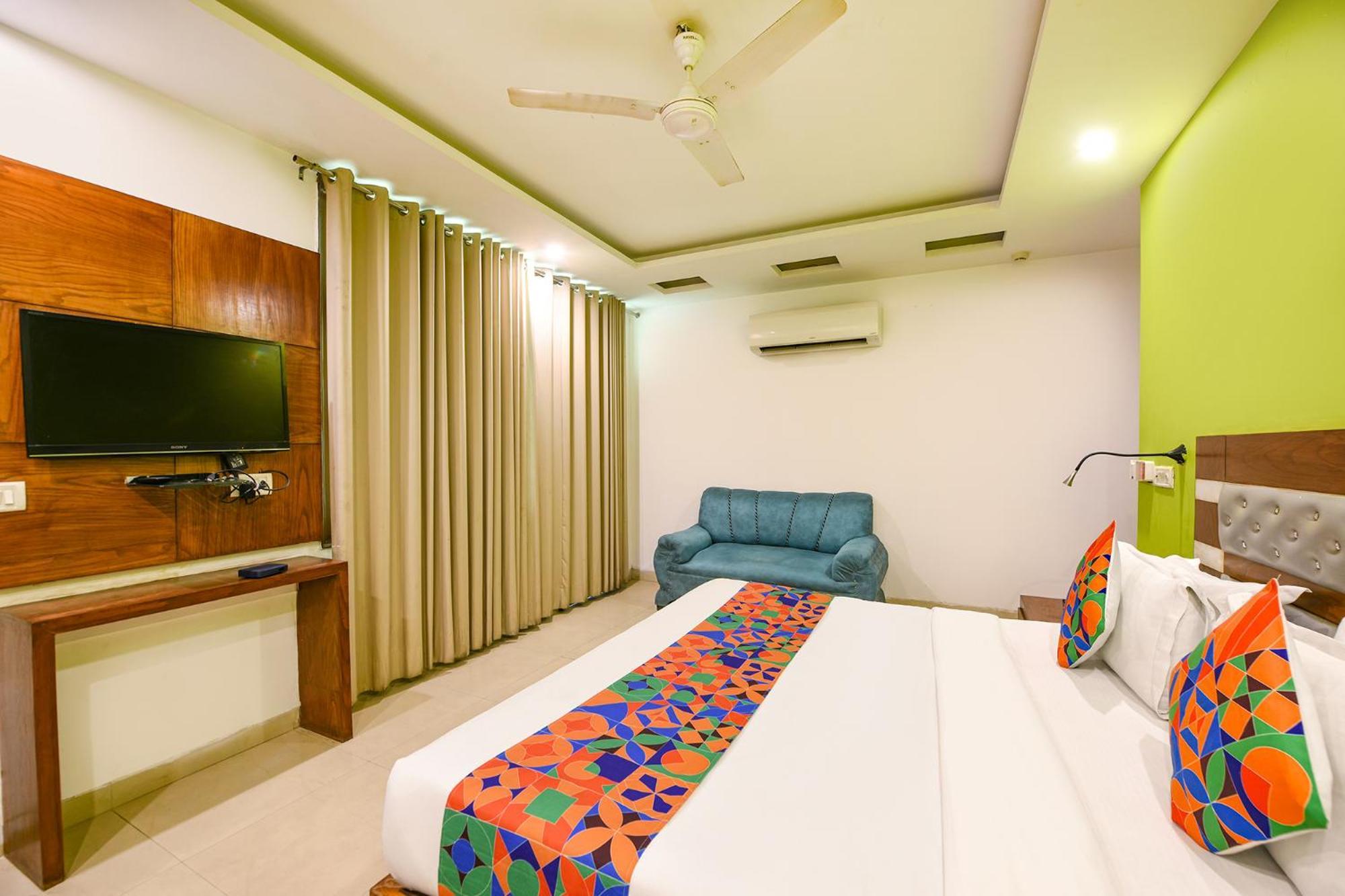 Fabhotel The Kings Plaza Nuova Delhi Esterno foto